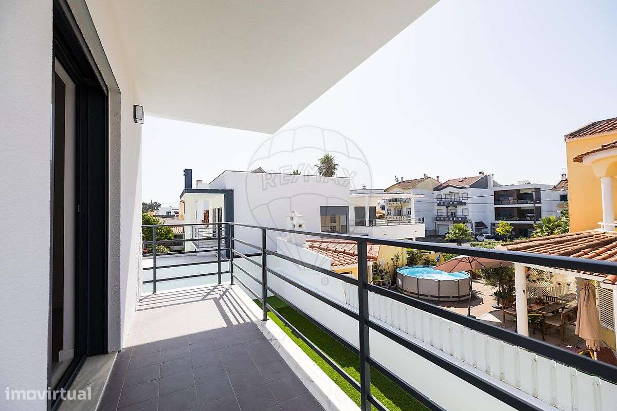 Moradia T4 para venda-16