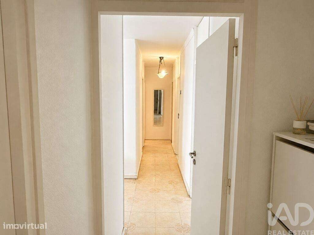 Apartamento T3 em Olivais de 72 m2