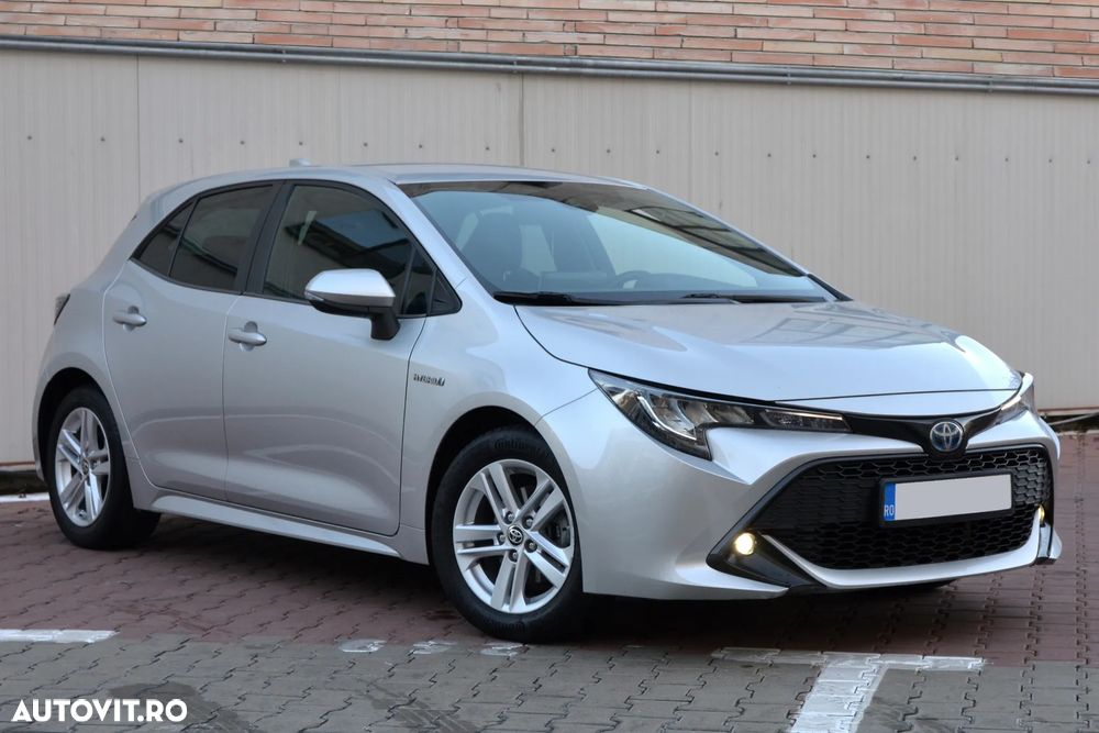 Second hand Toyota Corolla - 15 560 EUR, 124 000 km - Autovit