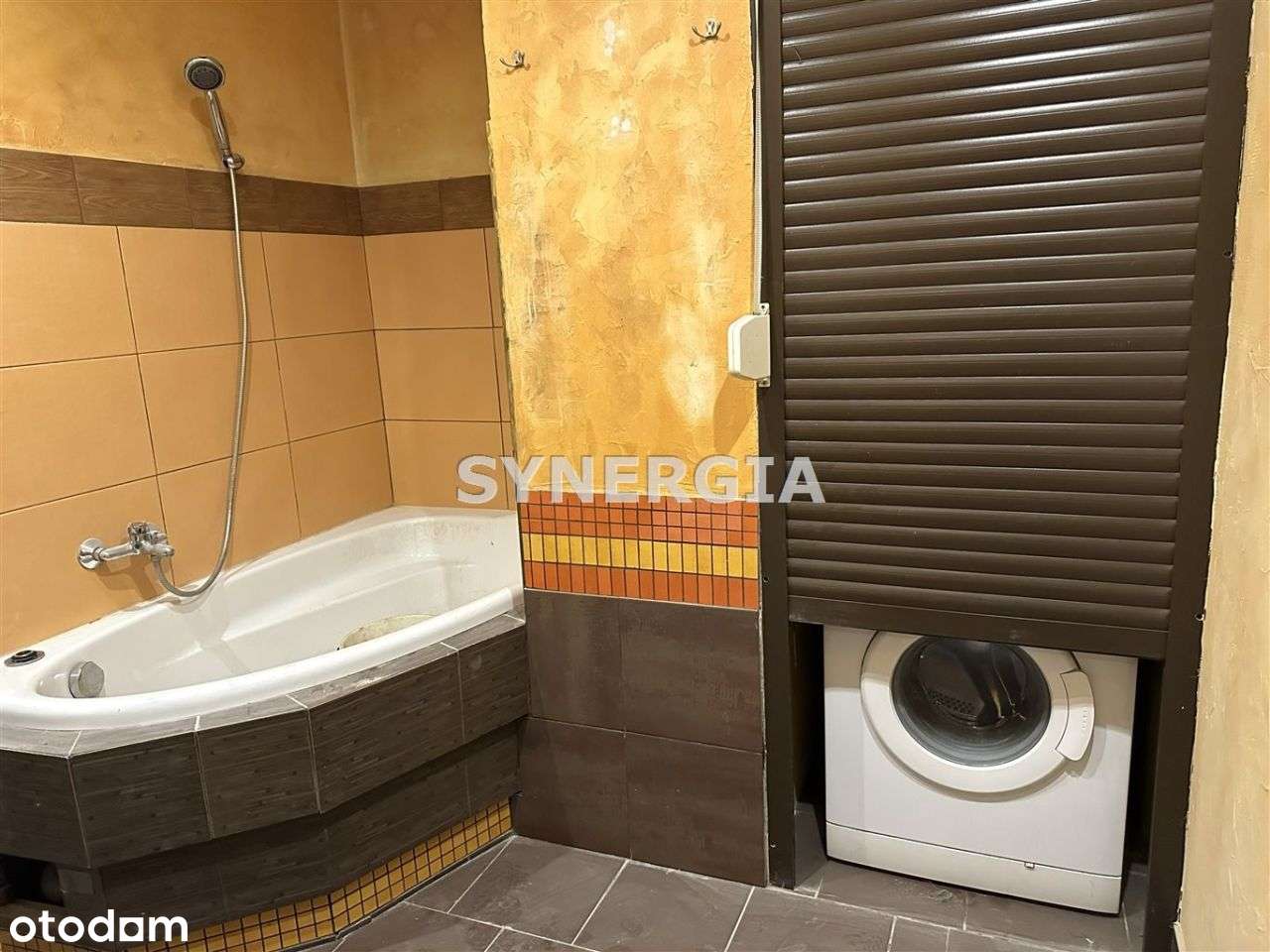 Mieszkanie na I piętrze w centrum-12