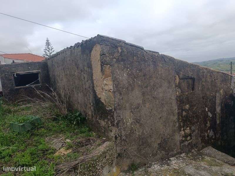 Ruína com terreno - Grande imagem: 5/12