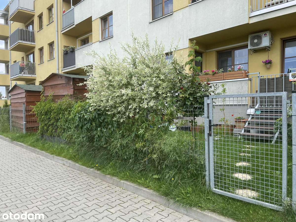 Mieszkanie z ogródkiem i miejscem postojowym w cenie-8