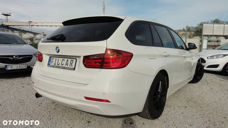 BMW Seria 3 316i Touring Sport Line - 4