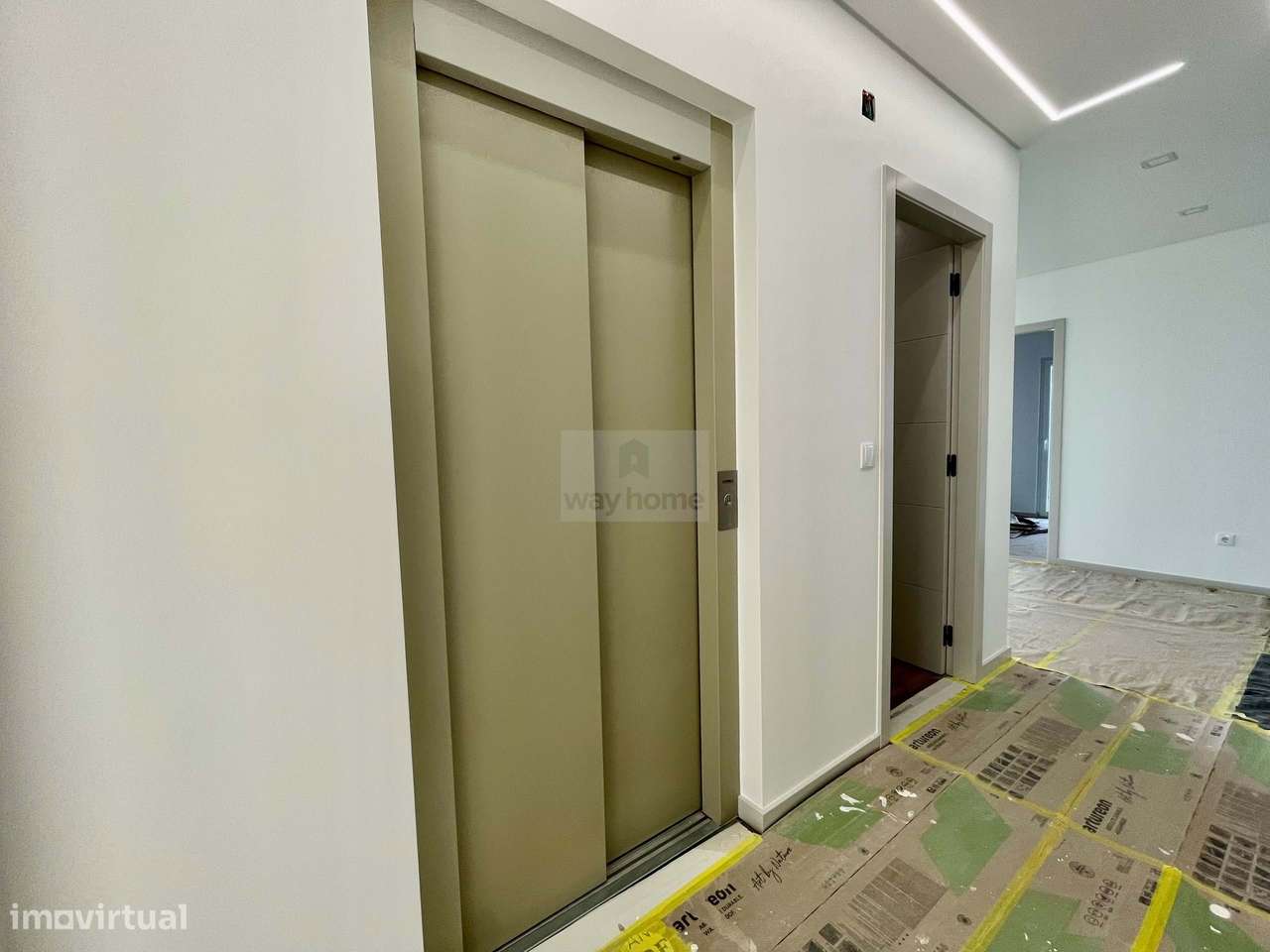 Moradia T4 | Quatro suites | Elevador | Garagem | Lourinhã | Praia da-15