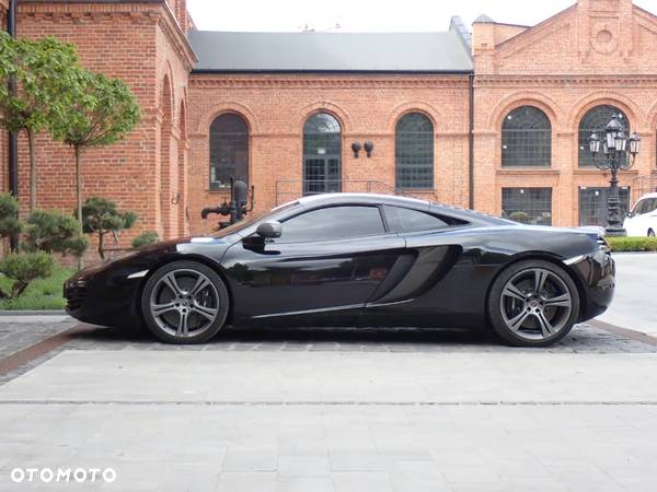 McLaren MP4-12C - 9