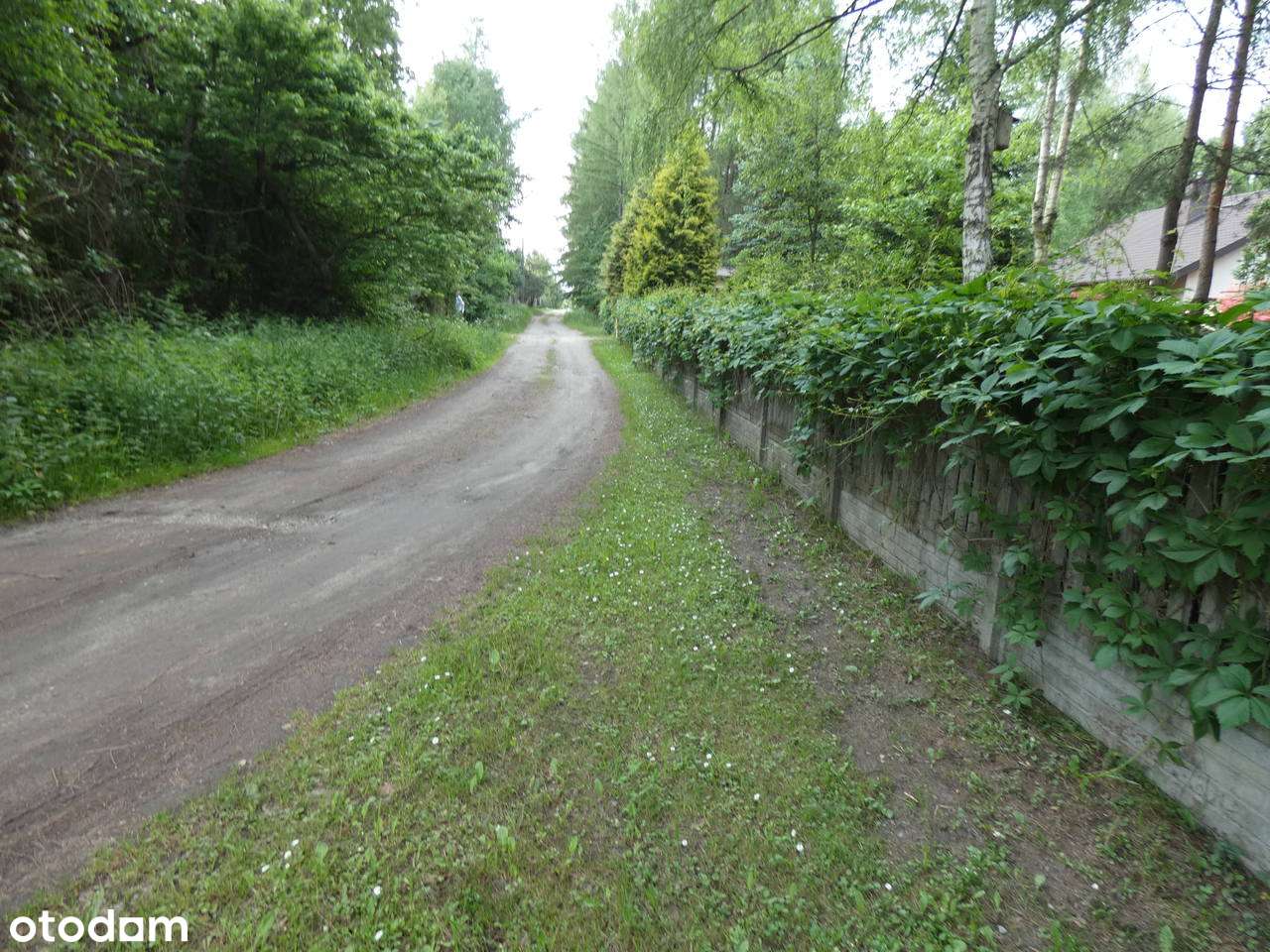 Działka budowlana uzbrojona z WZZIT-4