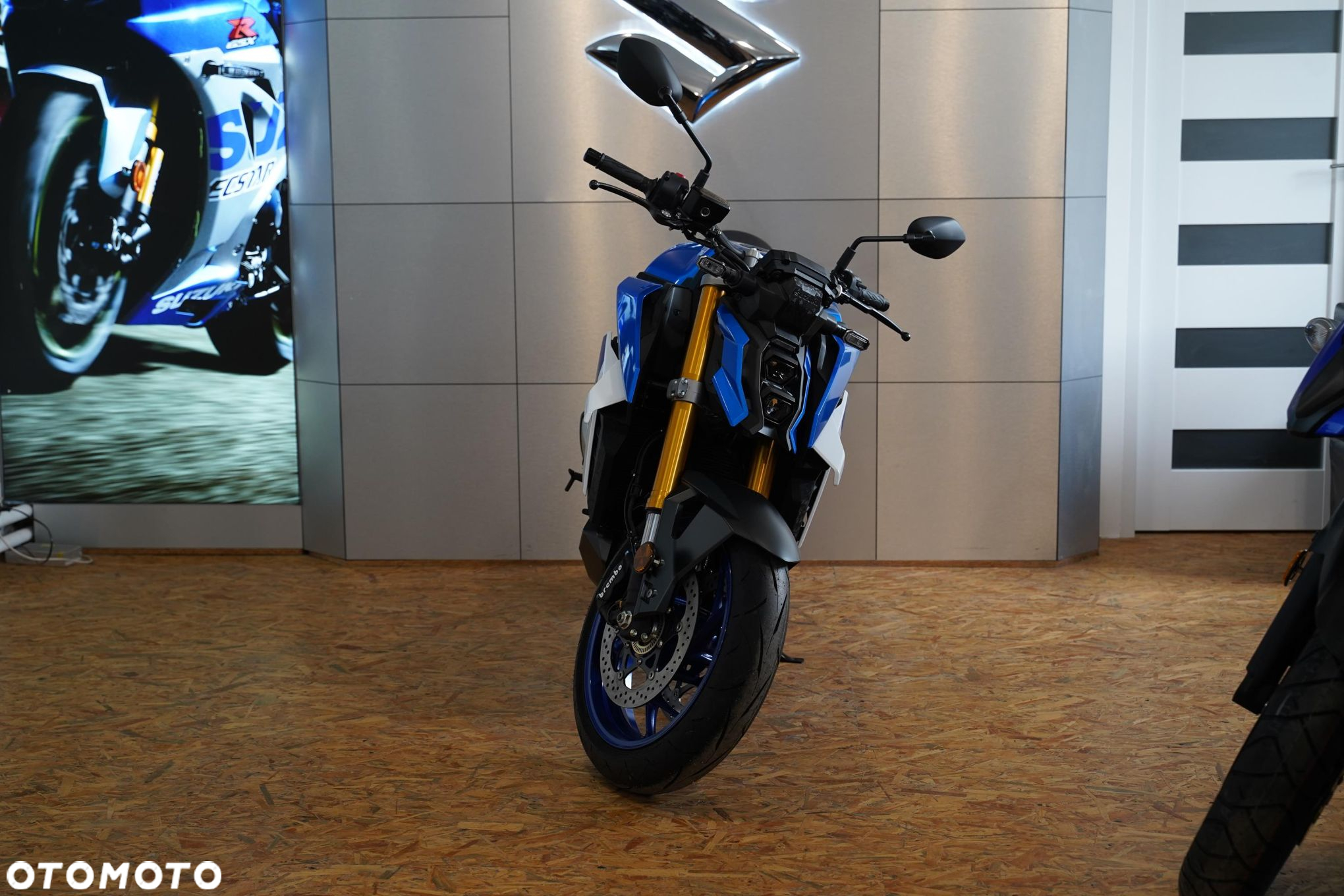 Suzuki GSX - 2