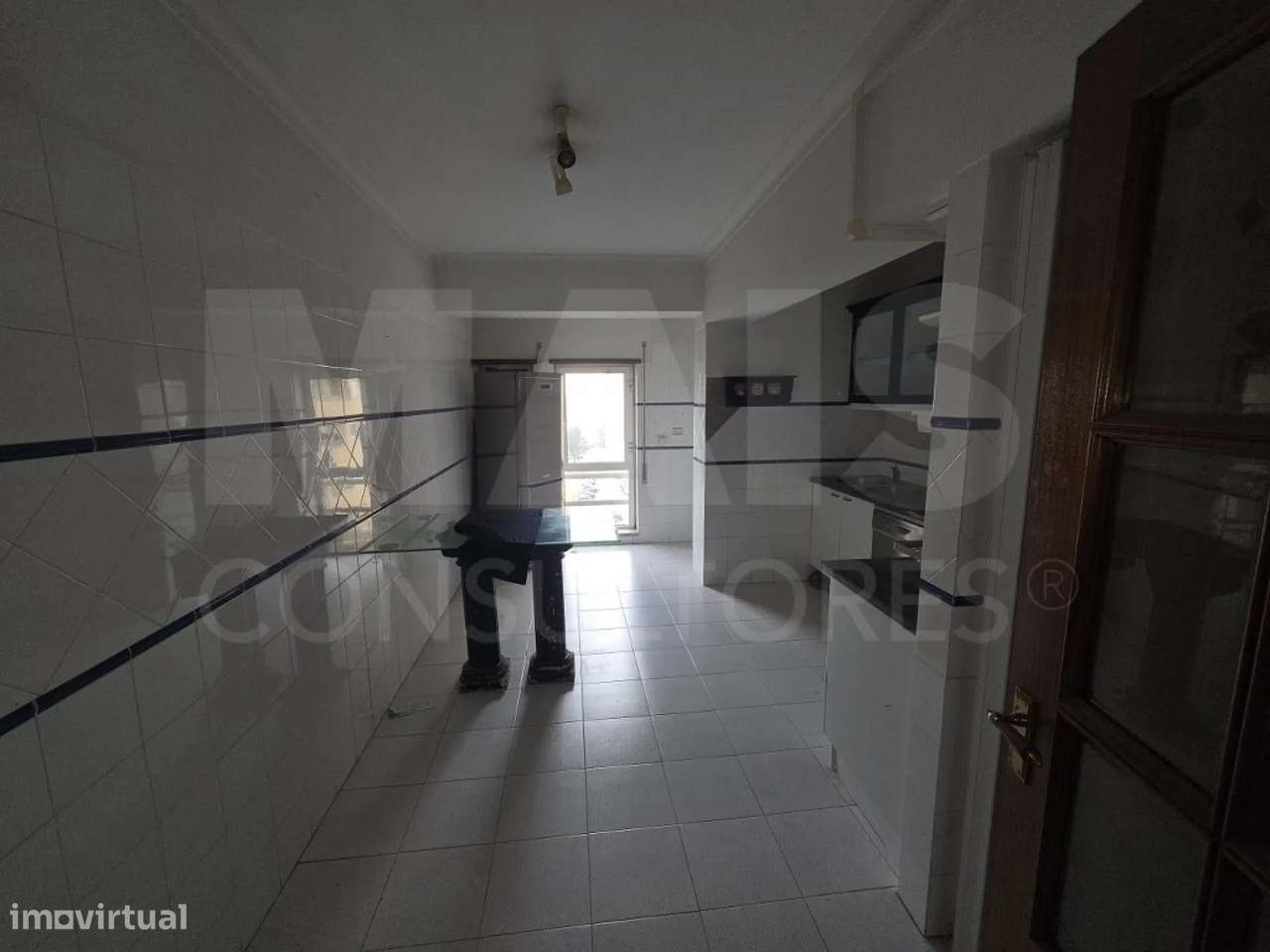 Apartamento T3 Estratégico no Carregado – Conectividade e Comodidade - Grande imagem: 2/14