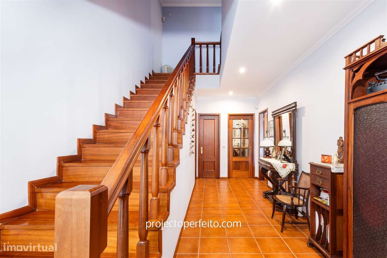 Moradia em Banda T3 Venda em Nogueira da Regedoura,Santa Maria da Feir - Grande imagem: 5/13