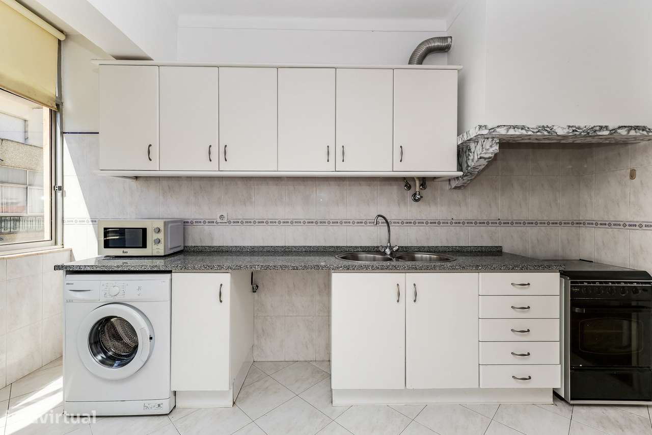 Descubra o Refúgio Ideal: Apartamento Único em Zona Tranquila e Privil - Grande imagem: 5/17