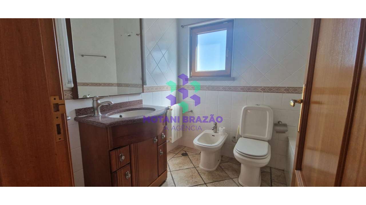 Magnífica Moradia Sesimbra c/Piscina-33