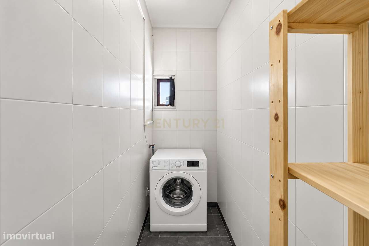 MORADIA T5 COM GARAGEM E PISCINA, 327 M² DE TERRENO PARA USUFRUIR-20