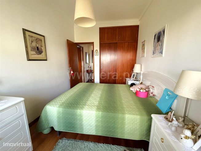 Apartamento T3 à venda em Monserrate-13