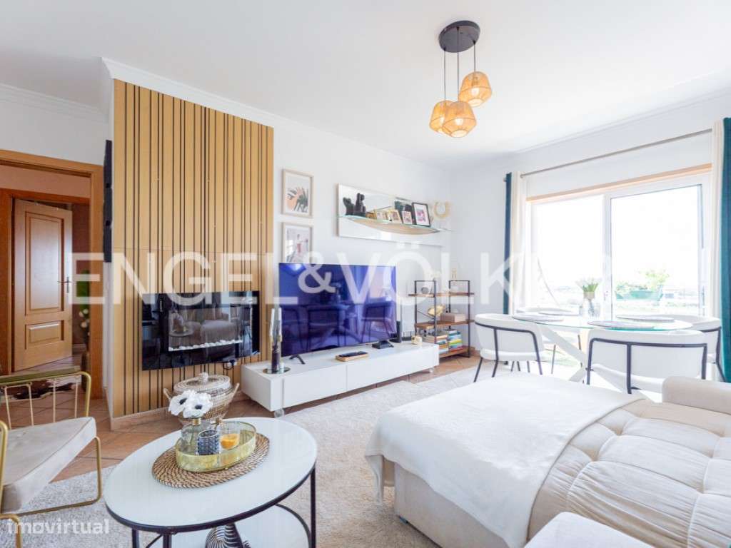 Apartamento T3 com Vista Mar e Terraço Panorâmico