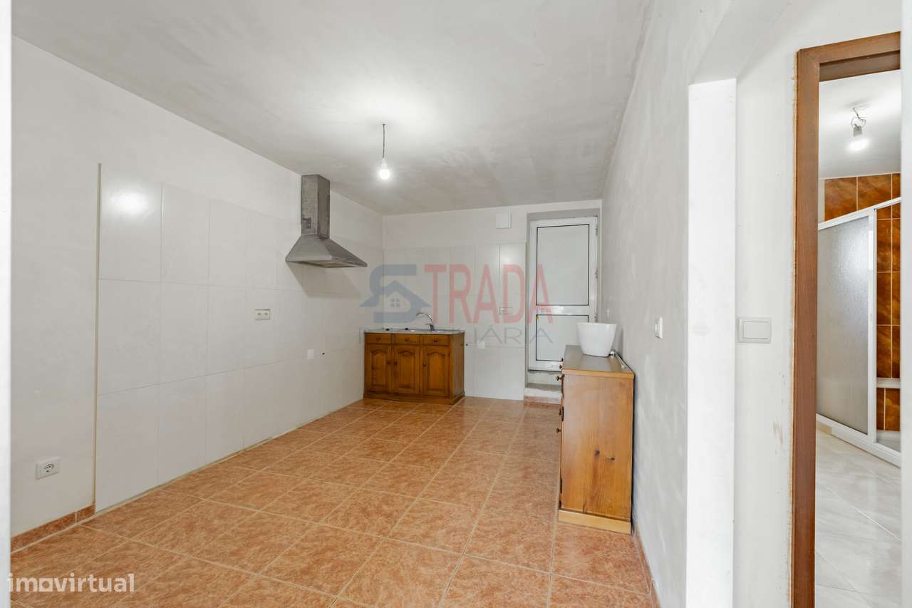 Venda moradia individual T4, localizada em Parada de Gatim - Vila V...-17