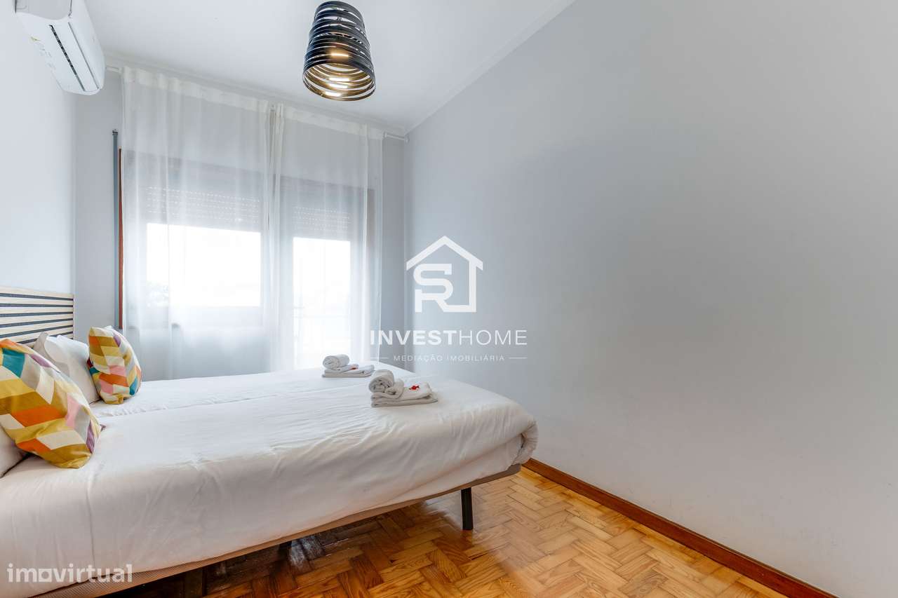 Prédio | 4 Apartamentos T2 | Licença AL ativa | Porto-24