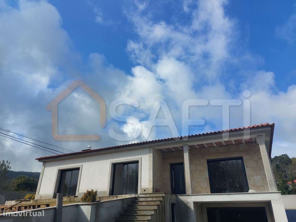 Moradia T4 com piscina - Grande imagem: 4/39