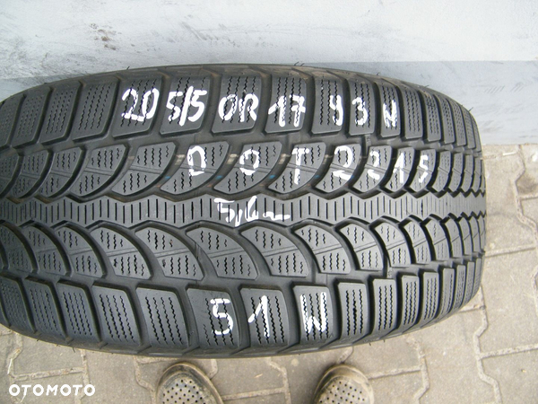 51W 1XL 205/50R17 93H BRIDGESTONE BLIZZAK LM-32 - 2