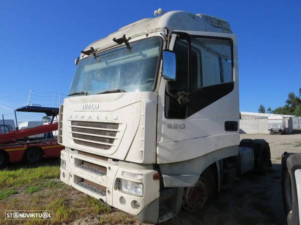 Iveco Stralis 430 de 2003 - Peças Usadas (8563) - 2