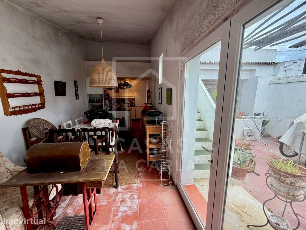 Moradia T5 com quintal e terraço em Vila Alva-19