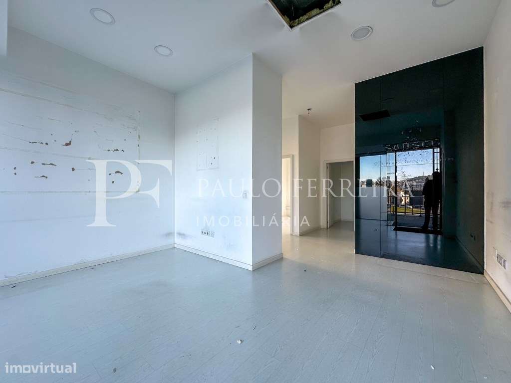 Loja no centro de Famalicão - Grande imagem: 4/13