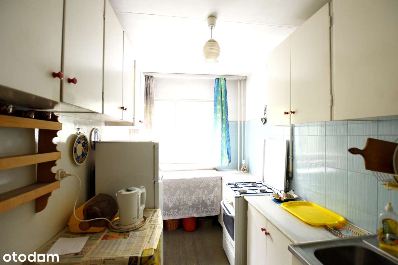 3 pokoje, Broniewskiego 91-8