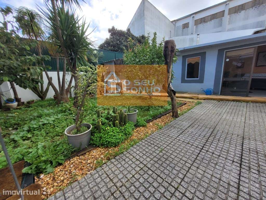 Prédio Urbano no Centro de São Brás de Alportel-26