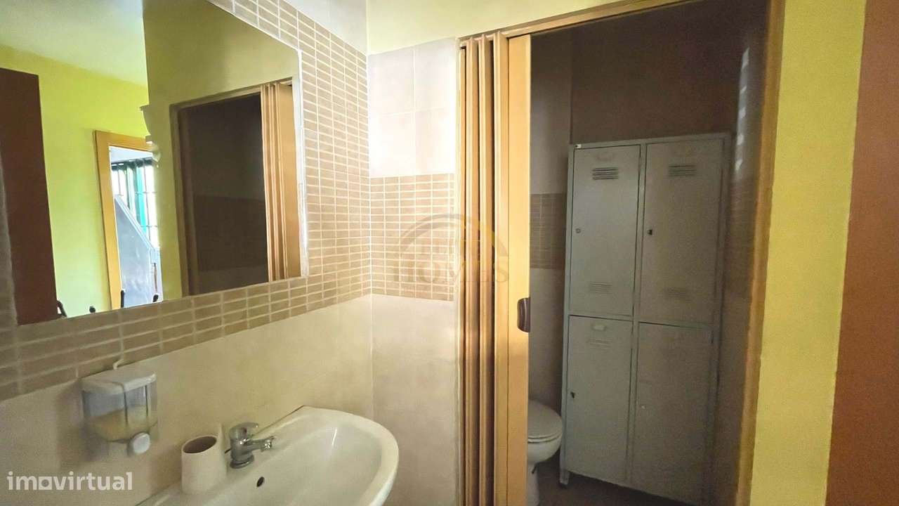 Espaço Comercial em Algés.-11