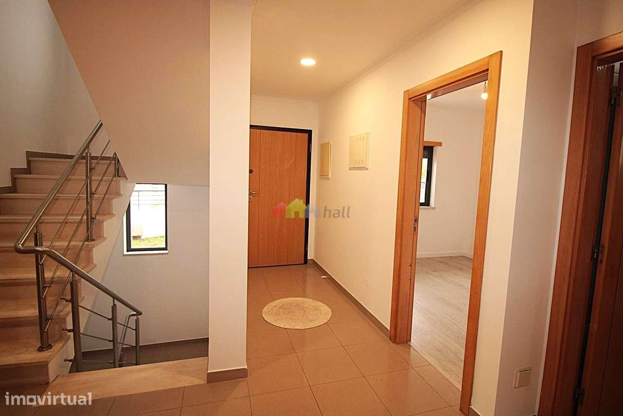 Moradia Isolada T5 na Quinta da Alembrança – Feijó - Almada - Grande imagem: 4/41