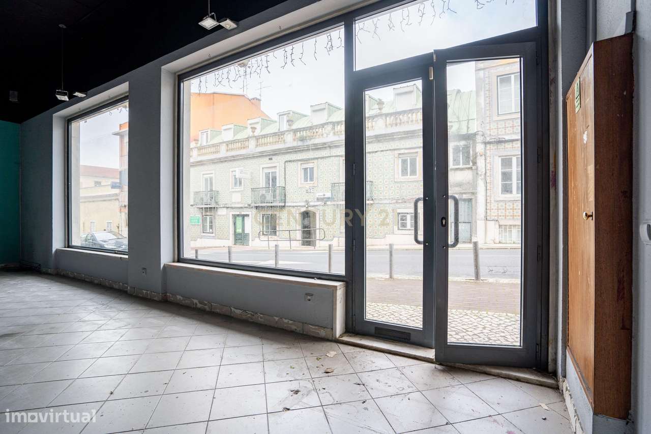 Loja Centro Histórico de Oeiras, com Parqueamento - Grande imagem: 5/16