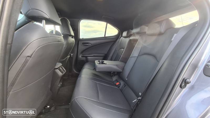 Lexus UX 300e Luxury - 11