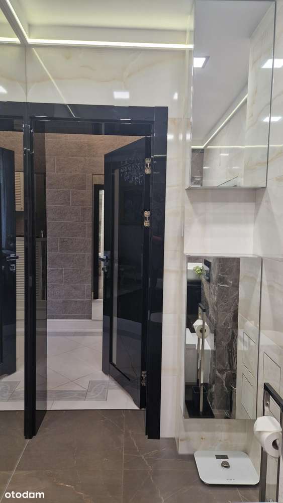 Stylowy apartament w kamienicy z loggią-17