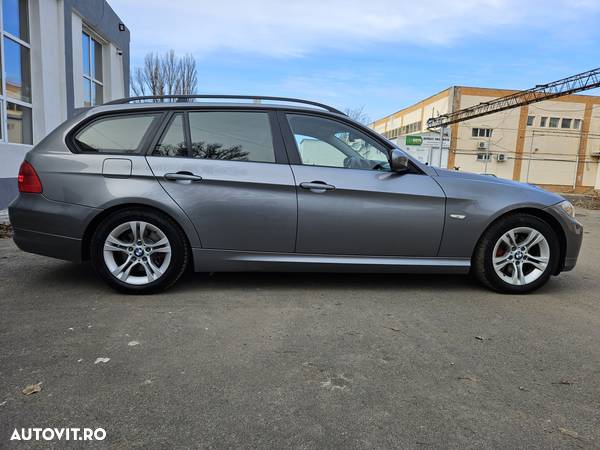 BMW Seria 3 318d DPF Touring Edition Sport - 9