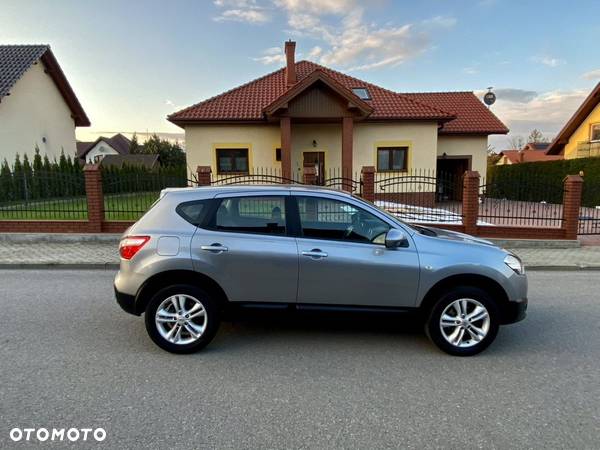 Nissan Qashqai 1.6 Visia - 12