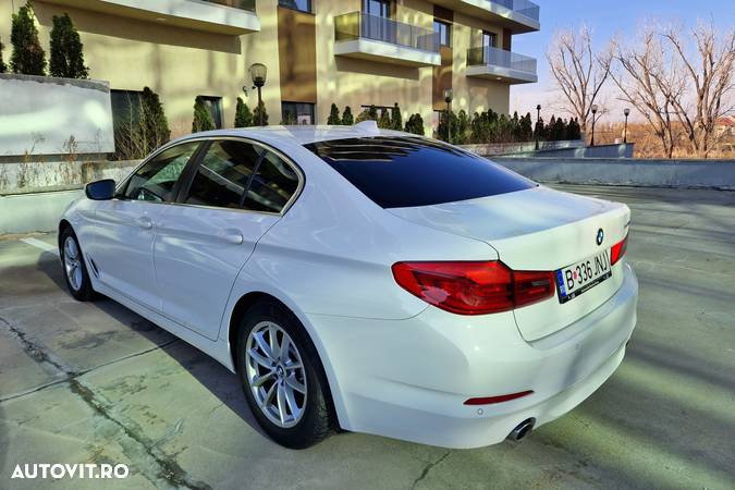 BMW Seria 5 520d EfficientDynamics Edition AT - 4