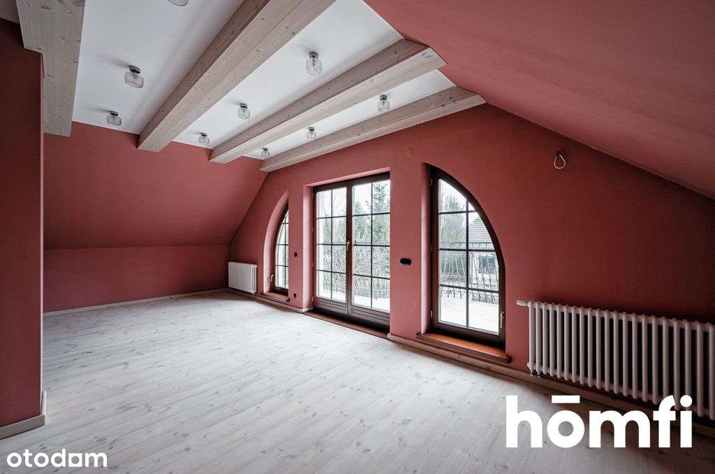 Dom jednorodzinny z garażem na dużej działce-12