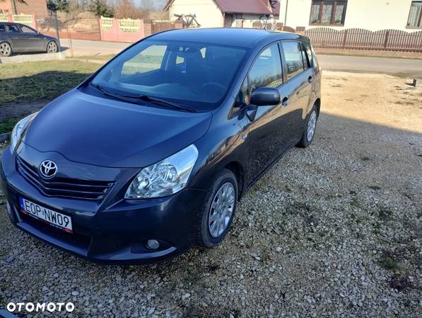 Toyota Verso 1.8 Sol - 2