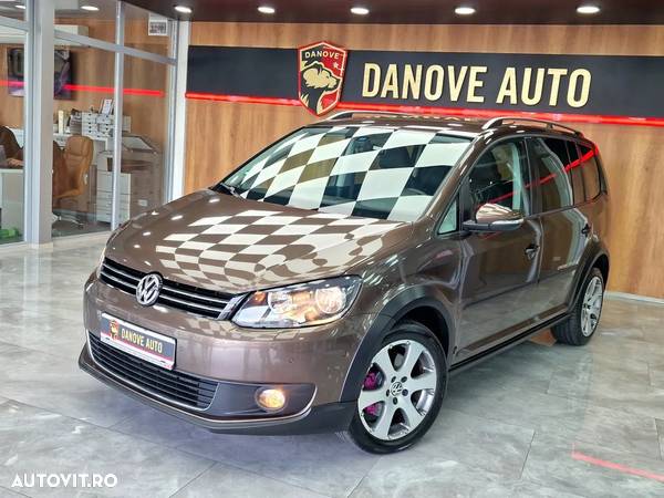 Volkswagen Touran Cross 2.0 TDI DSG - 9