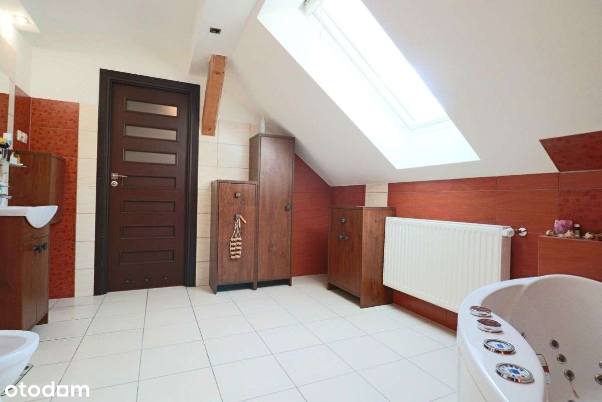 Komfortowy dom jednorodzinny w Strzeszowie-16