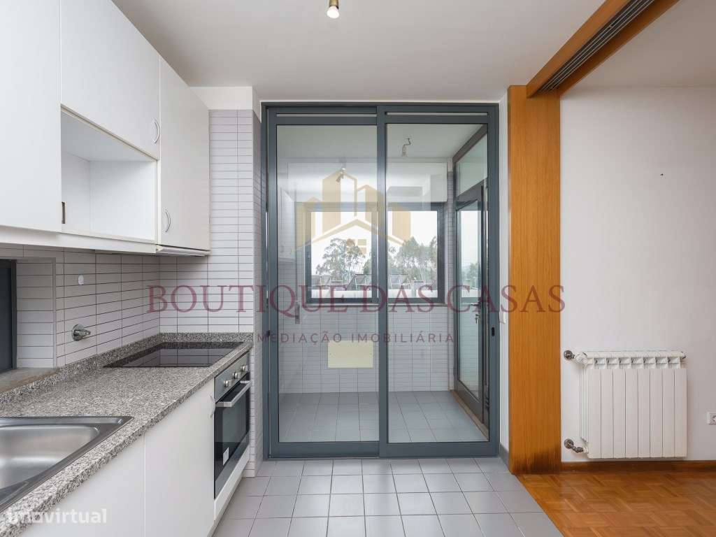 Andar moradia T4 com garagem box - Mozelos - Grande imagem: 5/28