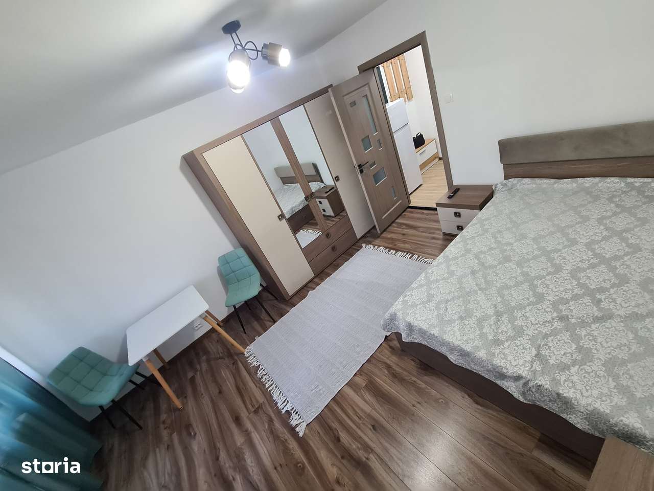 Drumul Taberei/Plaza Romania/metrou 4 minute - Imagine principală: 4/17