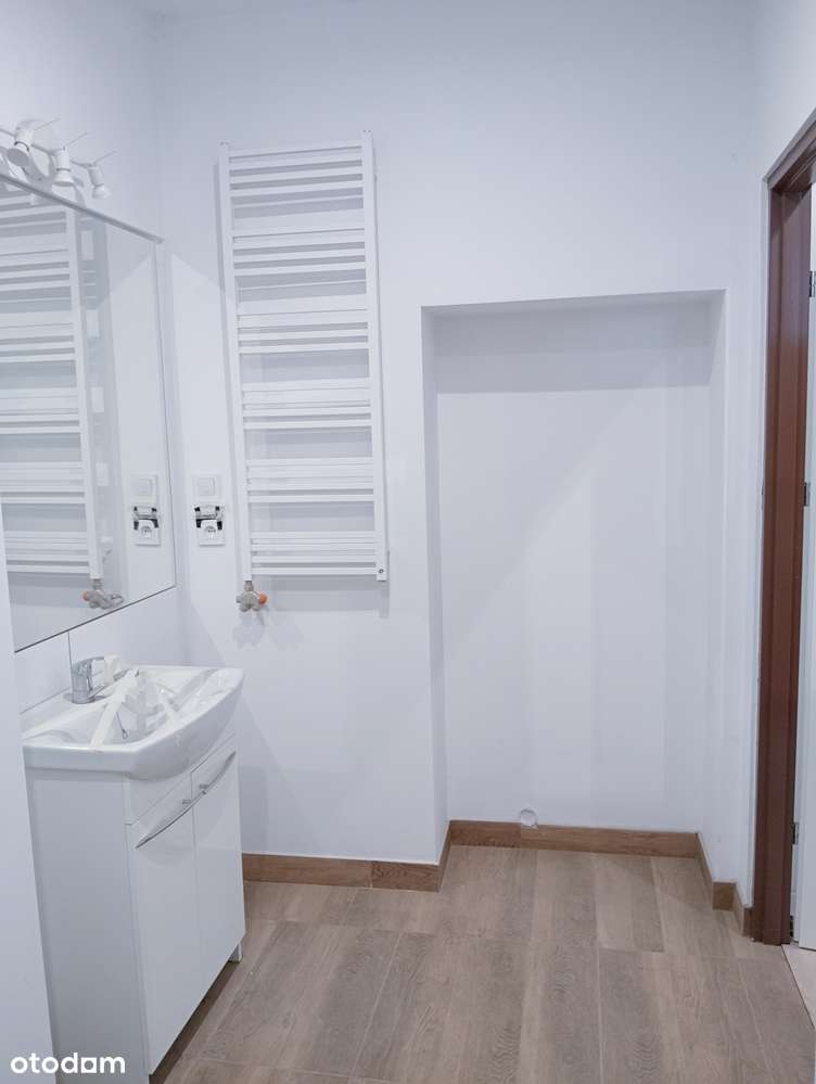 *Wyjątkowy dworek dla dwóch rodzin*-17