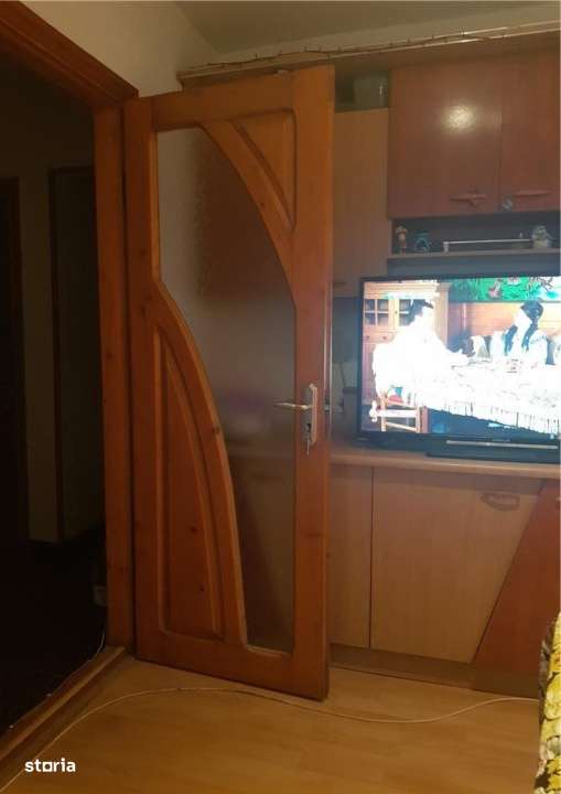 APARTAMENT 4 CAMERE - PARTER , CENTRALA GAZ-4