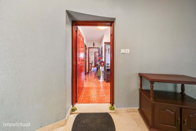 Penthouse T2 com terraço e vista panorâmica na Pedra Mourinha em Porti-40