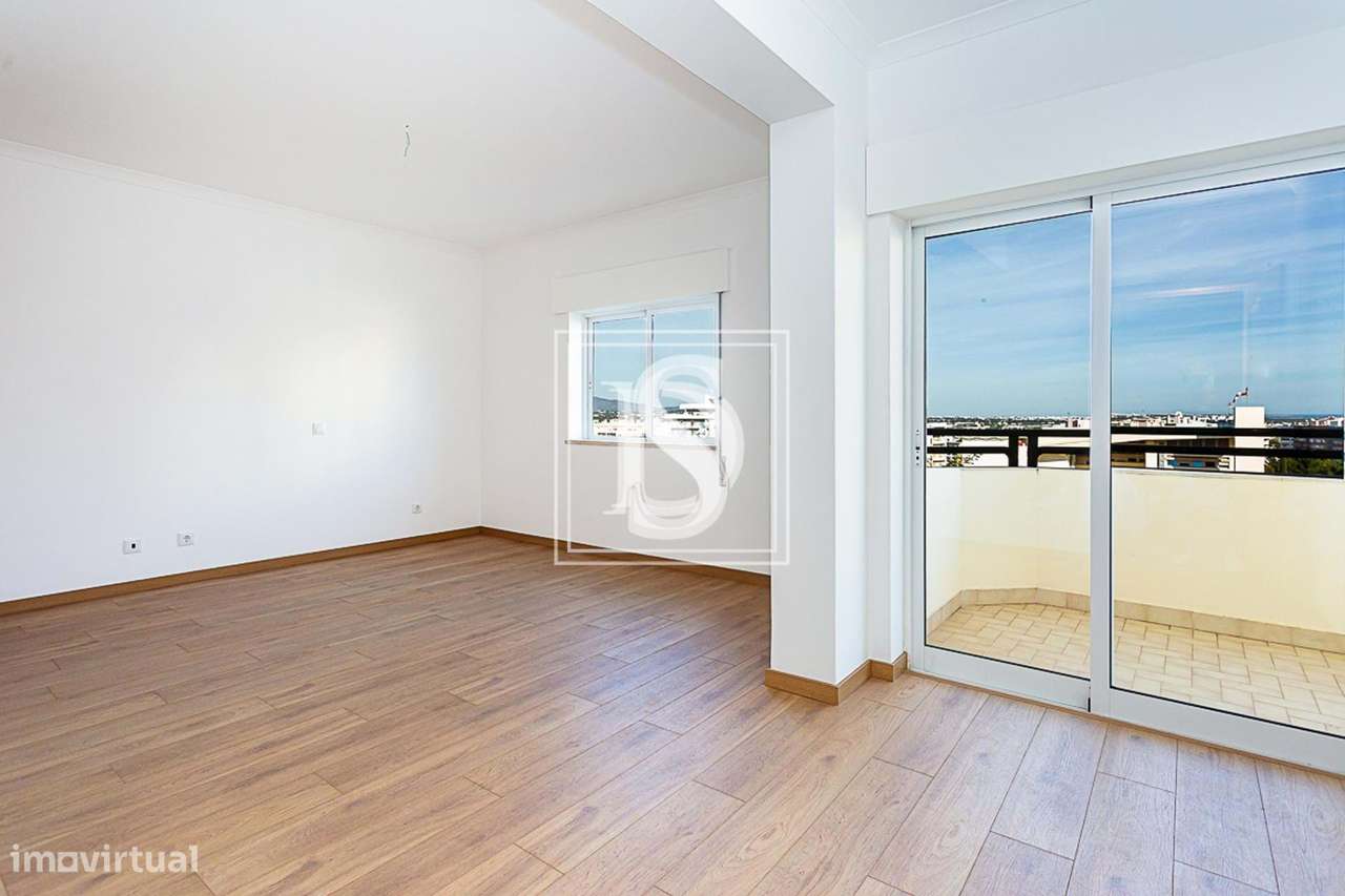Apartamento T5 em UDF de Faro (Sé e São Pedro) - Grande imagem: 4/34