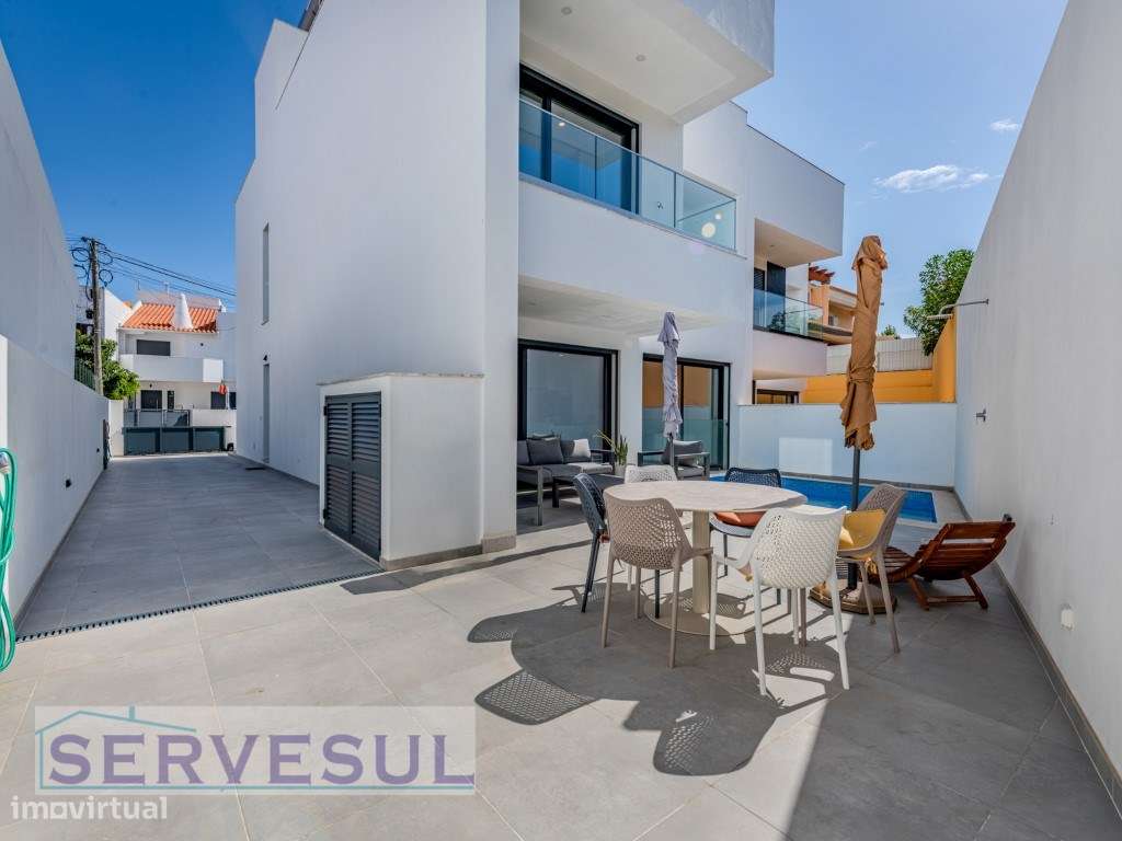 Moradia Moderna Geminada composta por 4 quartos e piscina privada, ...-51