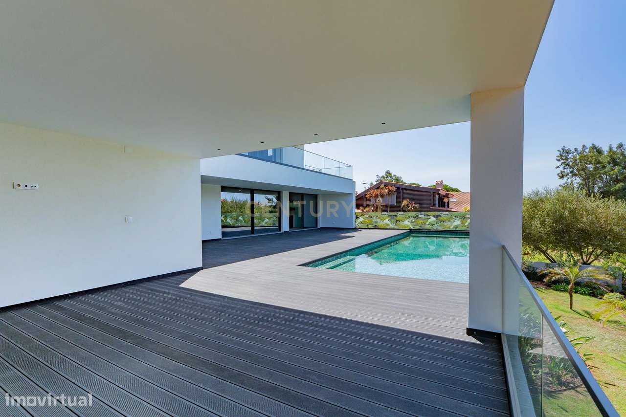 Moradia premium em Cascais onde o luxo e a natureza se encontram-6