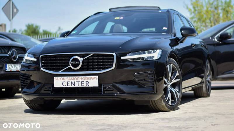 Volvo V60 T8 AWD Plug-In Hybrid R-Design - 29