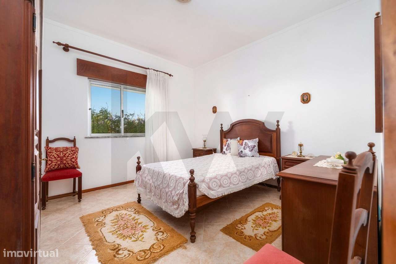 Moradia T4 com Terreno de 8480m2 em Bela Salema-13