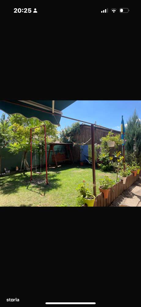 Casă spațioasă cu garaj și terasă în oraș - Imagine principală: 4/19